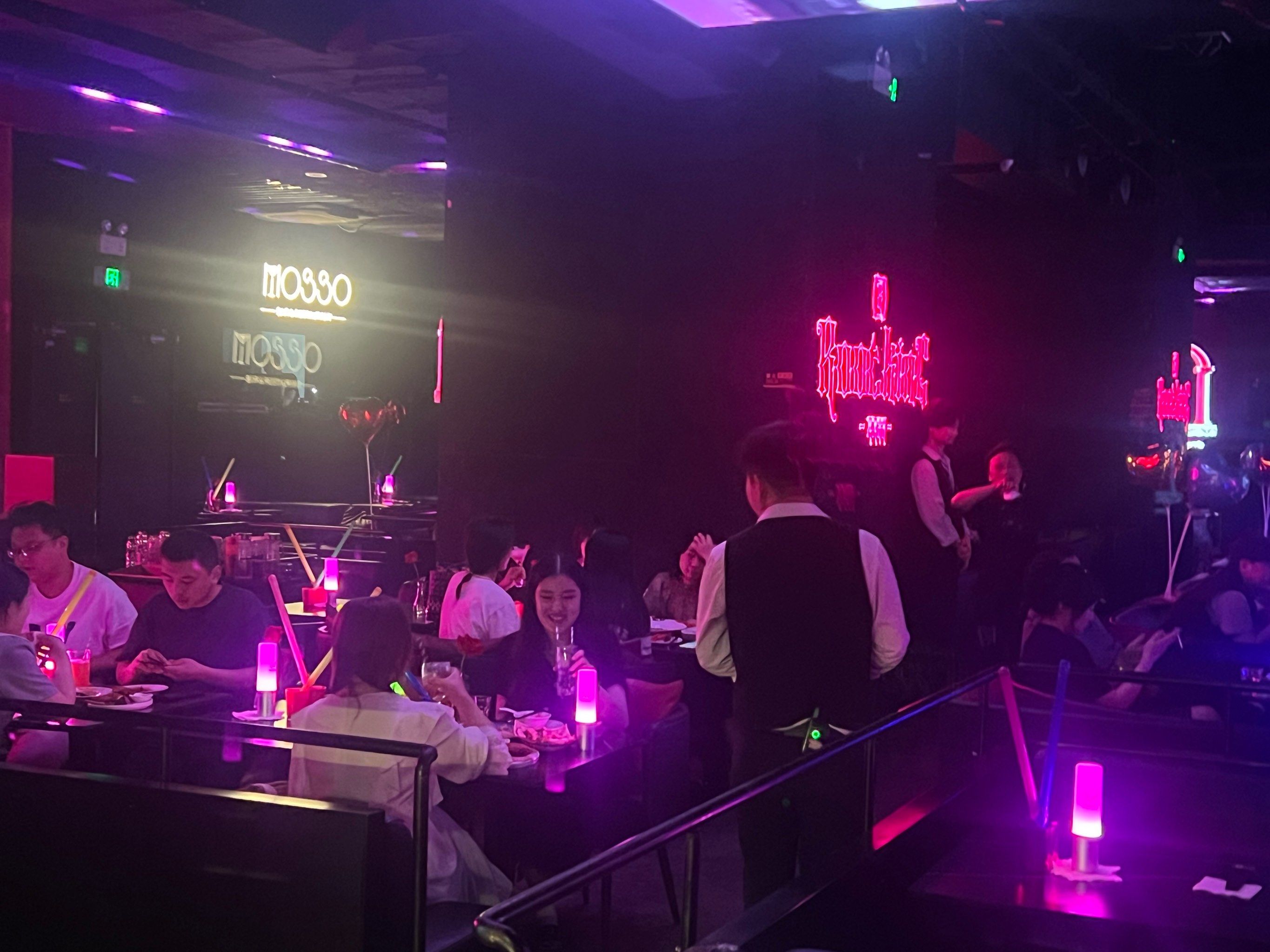 洛阳商务ktv能否组局解析-新安县ktv预订